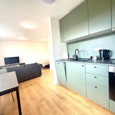 Green Apartment Apartment